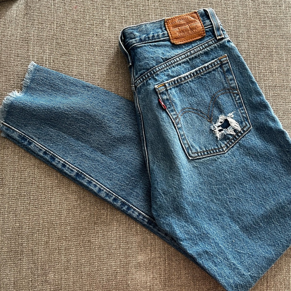 Wedgie Levi jeans size 25
